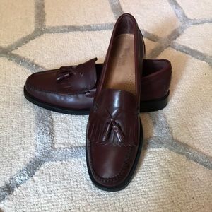 Bass Wejuns women’s loafers